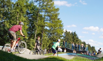 В Гатчине открыли скейт-парк